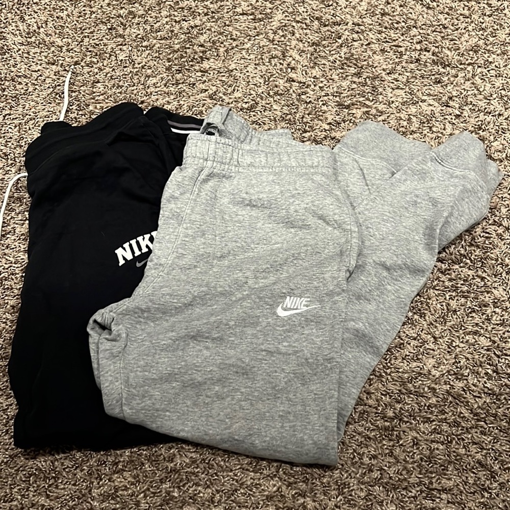 Nike joggers